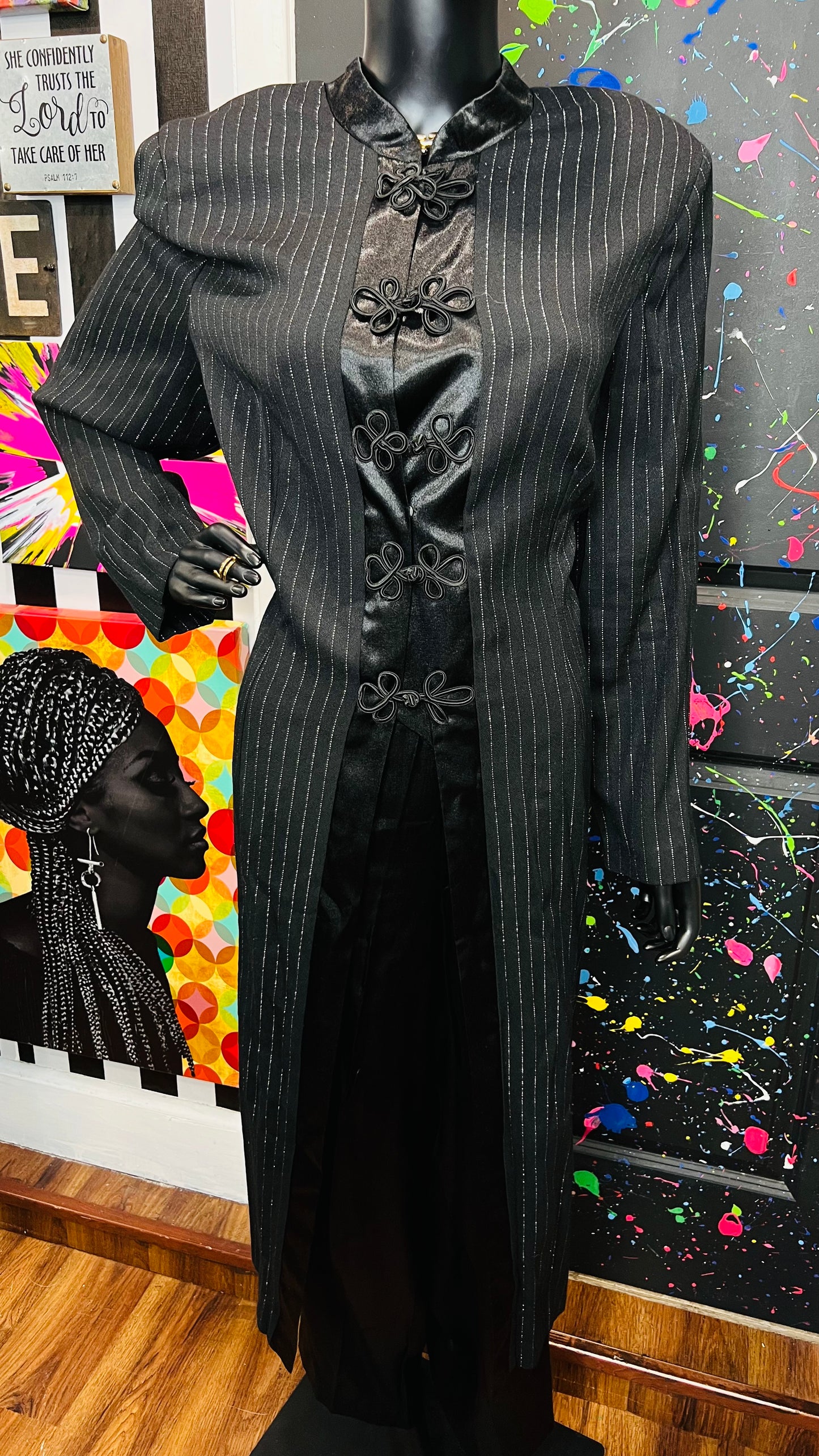 Vintage Black & Silver Pen Striped Pants Suit & Duster (20W)