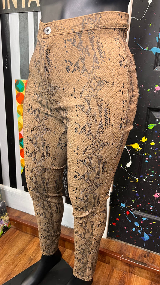 Super Stretchy Snake Skin Pants (16/18)