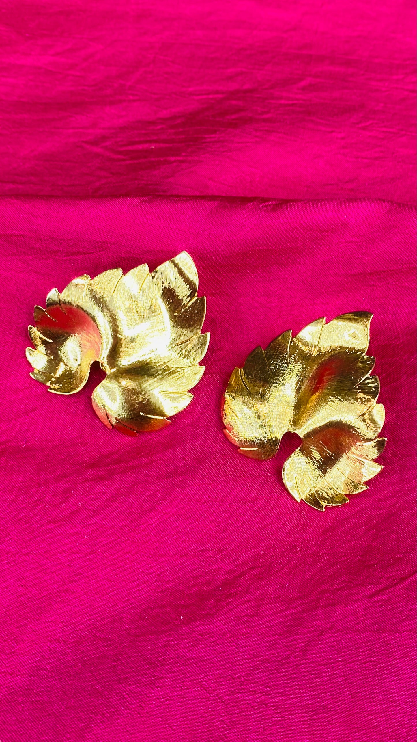 Vintage Gold leaf clip on earrings