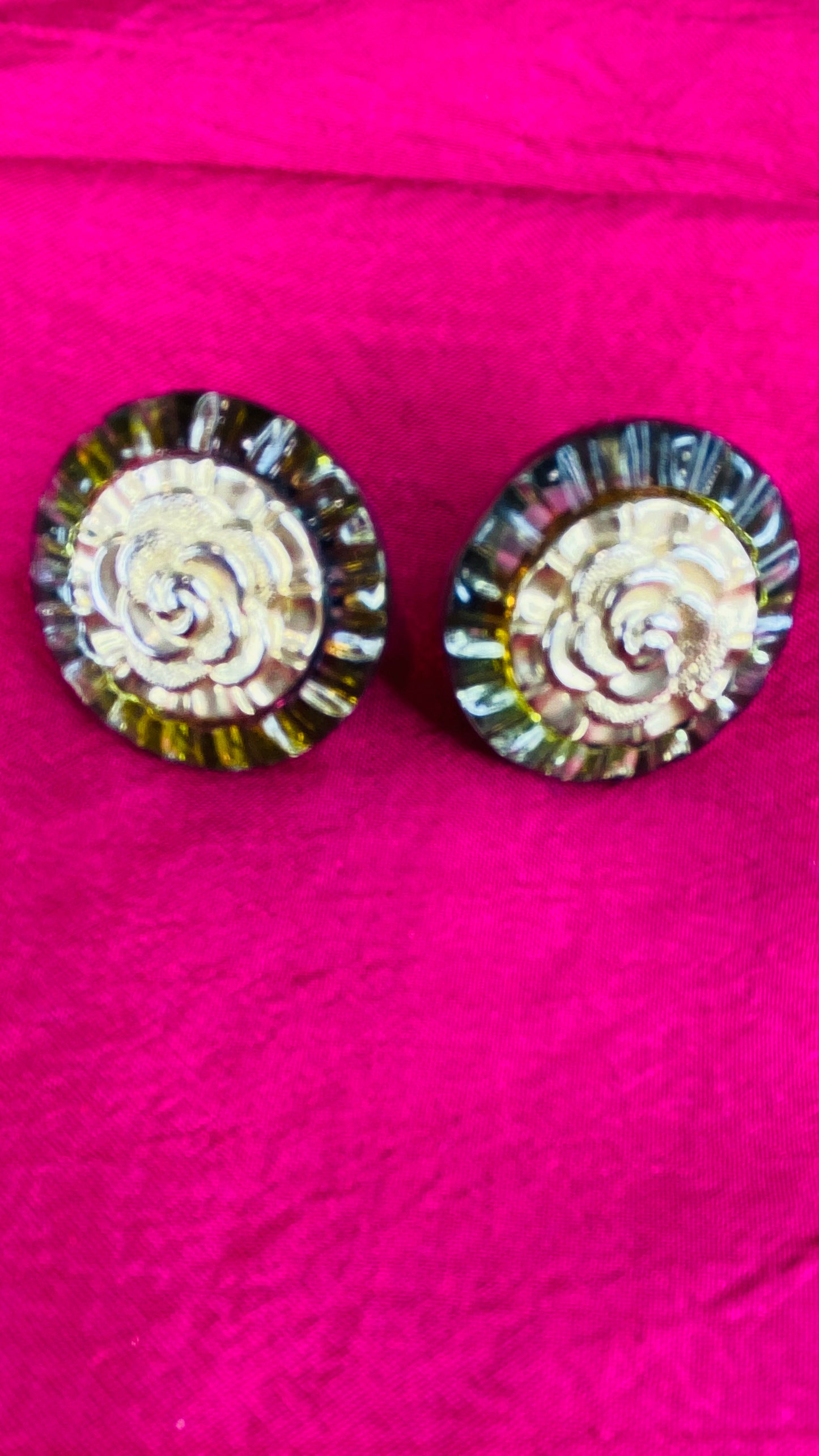 Vintage Light Weight Floral clip on earrings